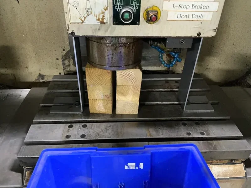 HURCO 20” X 30” CNC VMC  -  VMX24