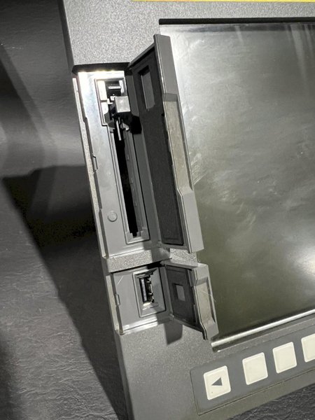 Fanuc 31i-Model B CNC Control Operator Panel Unit A02B-0327-B502
A02B0327B502