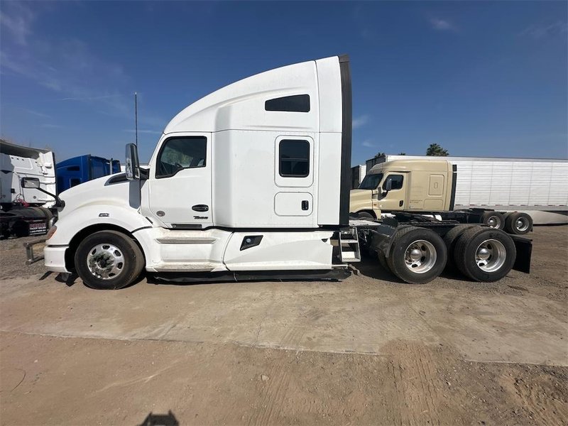 2022 Kenworth T680 1XKYD49X5NJ499897