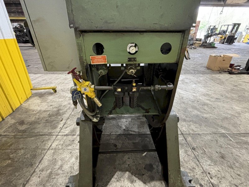 60 TON TORC-PAC USI CLEARING OBI PRESS 6" STROKE: STOCK #22824