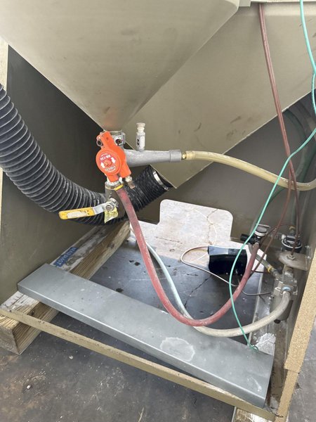 CLEMCO ENP55-600R&amp;RAC BLAST CABINET. STOCK # 0776625.
