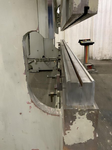 175 TON X 12' ACCURPRESS HYDRAULIC PRESS BRAKE: STOCK #81406