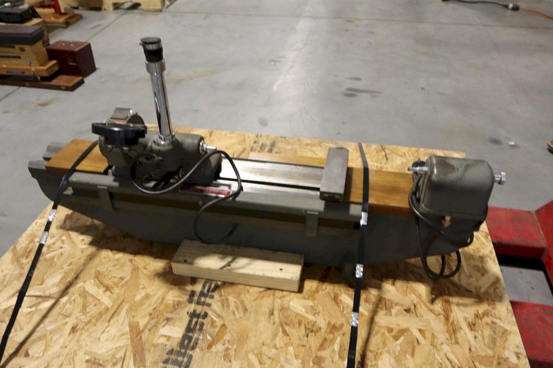 Pratt &amp; Whitney Measurement Machine, Electronic, Super-Micrometer- Auction Item