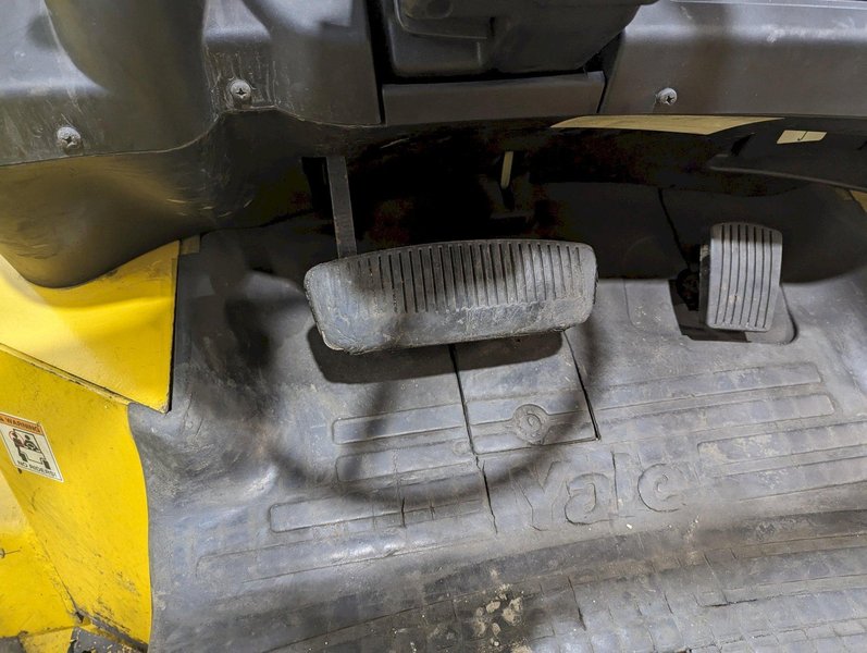 12,000 LBS YALE MODEL #GLC120M LP-GAS FORKLIFT: STOCK #18842