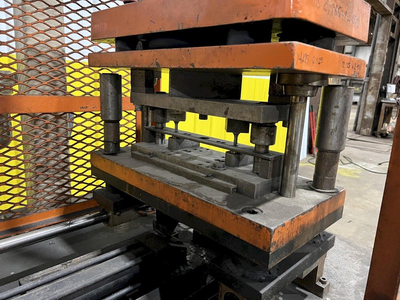 7 TON &amp; 3 TON AIRAM TRAVELING PUNCH &amp; CUTOFF PRESSES: STOCK #18420