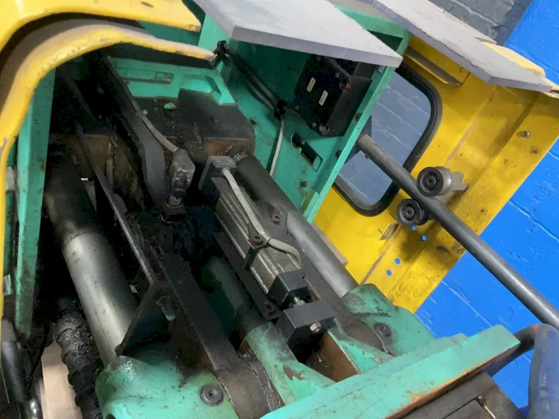 ARBURG 16 KW ALLROUNDER HYDRAULIC INJECTION MOLDER  -  221 KS 350-100