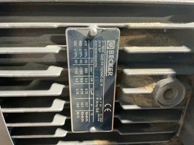 BECKER 5.5 / 6.4 KW ROTARY VANE VACUUM PUMP  -  VTLF2.250/0-79
