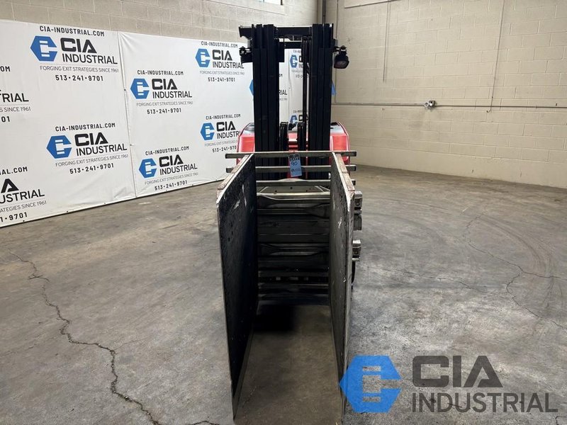 2019 - 5,000 LB. RAYMOND MODEL 425-C50TT STAND-UP ELECTRIC FORKLIFT