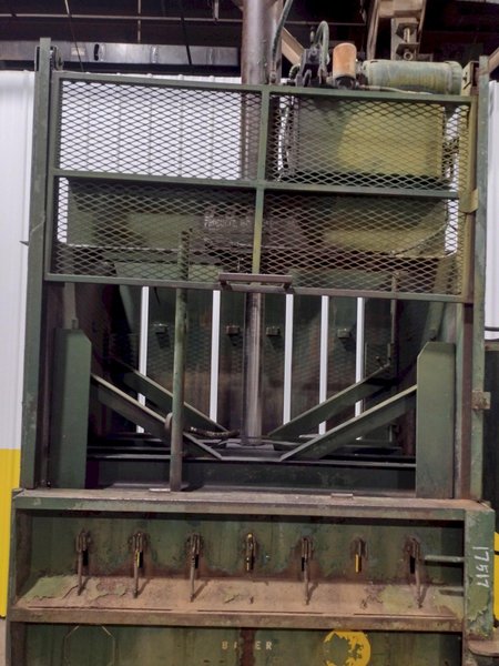 60&quot; X 30&quot; X 48&quot; SELCO MODEL #V5-HD HYDRAULIC VERTICAL BALER: STOCK 17517