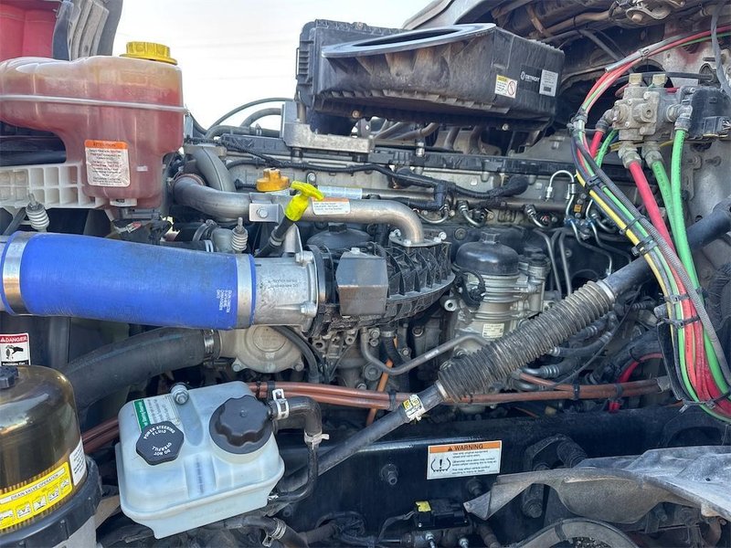 2020 Freightliner Cascadia LC1672