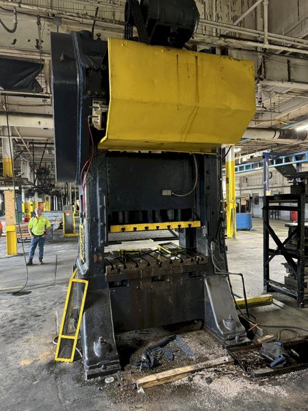 160 TON MINSTER 50-6 1/2-54 STRAIGHT SIDE DOUBLE CRANK PRESS. STOCK # 0470124
