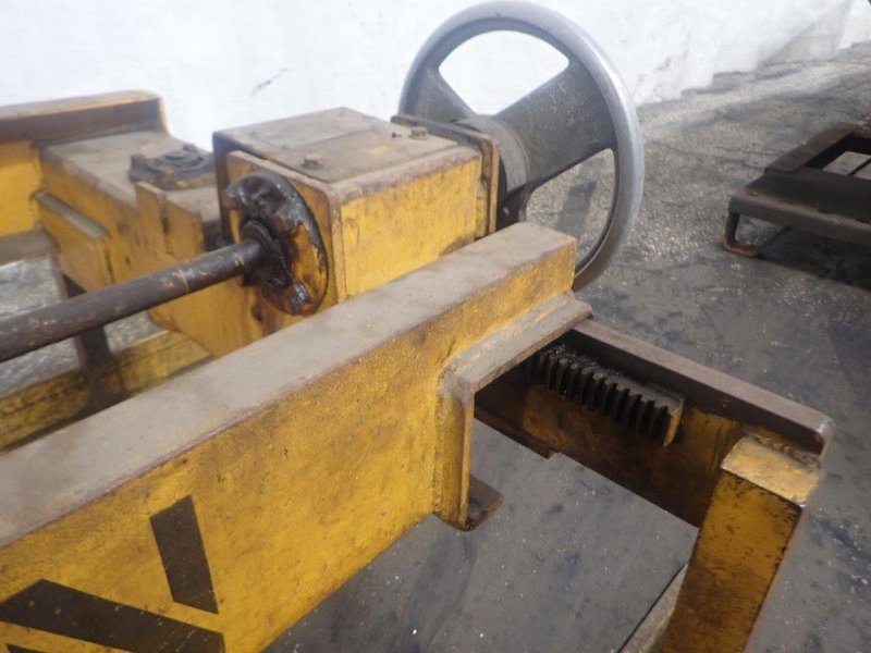 5 TON (10,000 LBS) x 96" x 14-48" WIDE CADY ADJUSTABLE SHEET LIFTER STOCK # 3180