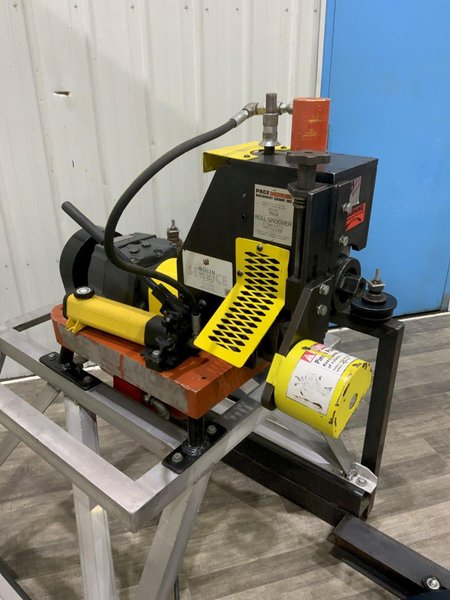 PACE MACHINERY MODEL 1023 PORTABLE ROLL GROOVER: STOCK #81267