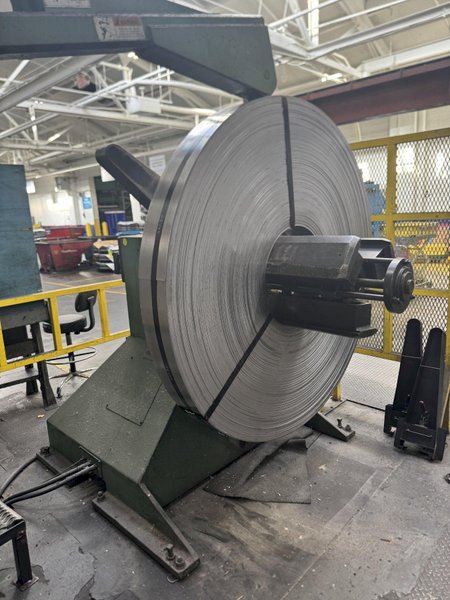 150 TON MINSTER P2-150-54 PIECE MAKER STRAIGHT SIDE HIGH SPEED PRESS WITH MINSTER FEEDLINE. STOCK # 0431226