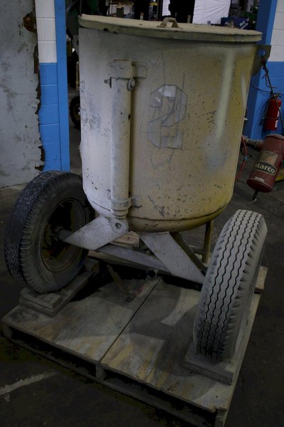 CLEMCO BLAST CLEANING MACHINE: STOCK #76240