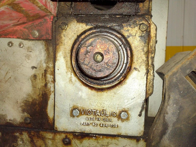 4" TO 24" VICTAULIC MODEL #VE-424-MC HYDRAULIC GROOVER MACHINE: STOCK #22645