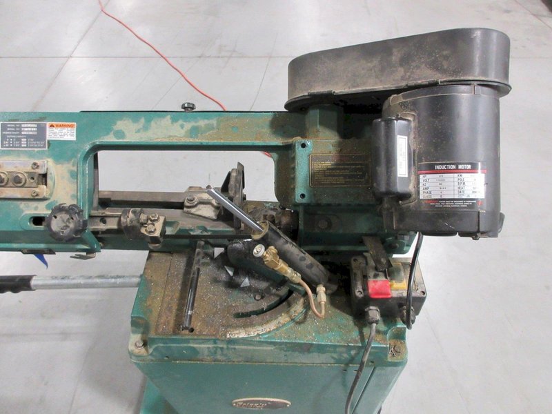 Grizzly G9742 - 5" x 6" 1/2 HP Metal-Cutting Bandsaw, Mitering 0 - 60 Deg- Auction Item