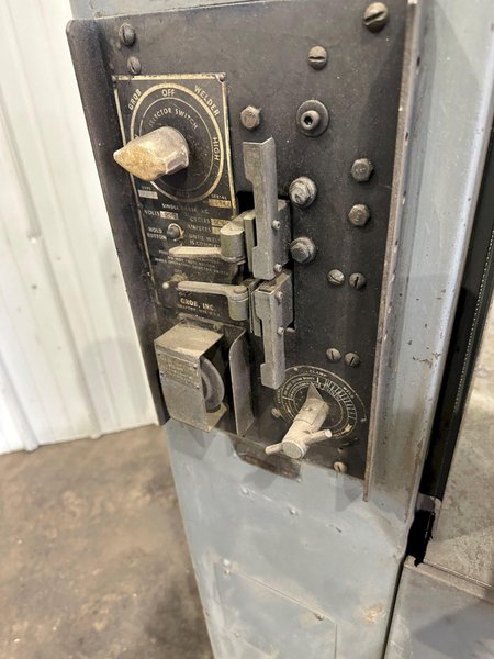 18" GROB MODEL #NS-18 VERTICAL BANDSAW: STOCK #77051