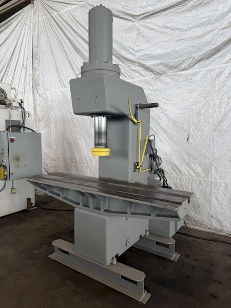 100 TON EITEL C-FRAME HYDRAULIC STRAIGHTENING PRESS. STOCK # 0436326