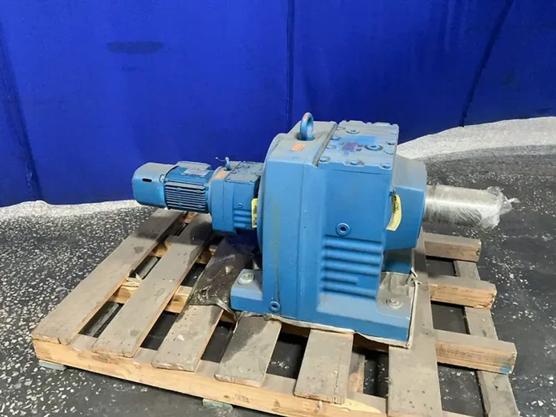Sew 1 Hp Gear Drive  - R147r77dre80m4be1hr