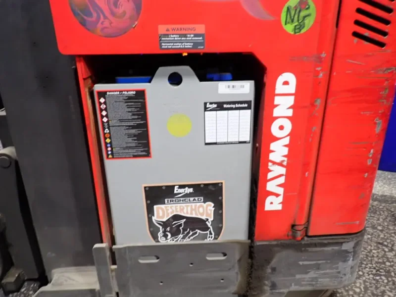 RAYMOND 4500 LBS ELECTRIC STAND UP FORK LIFT  -  EZ R40TT