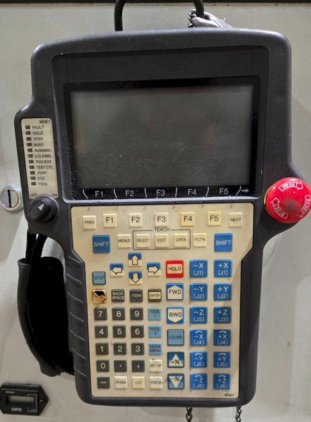 FANUC M-16i ROBOT ARM AND RJ-3 CONTROLLER W/ PENDANT USED 1999