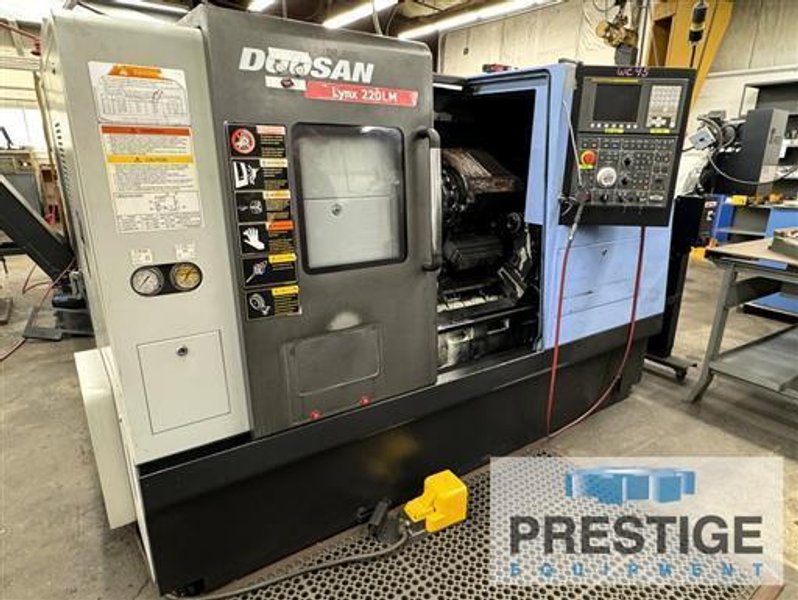 Lathes CNC Three Axis Or More