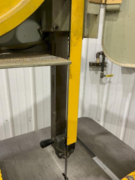 19-1/2" VICTOR DCM-5 VERTICAL BAND SAW: STOCK #81434