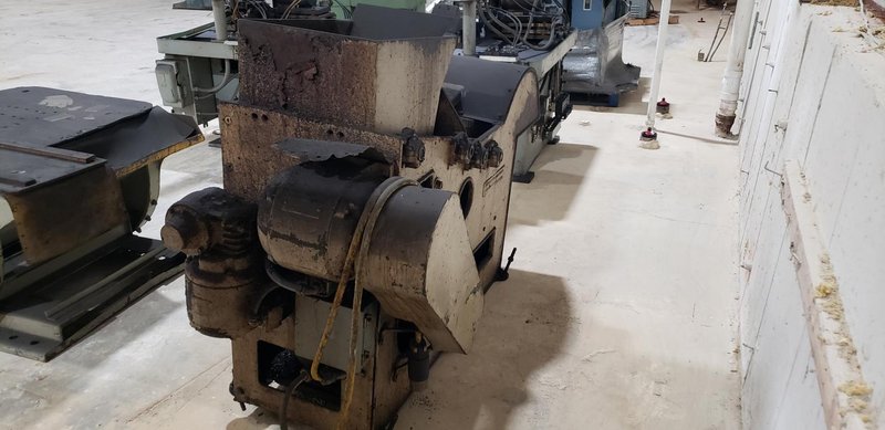 McKenzie Model L Chip Separator