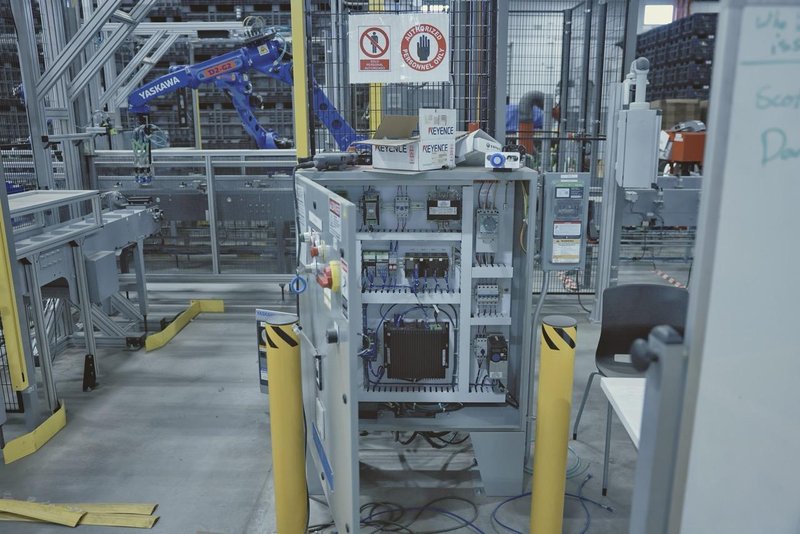Yaskawa Motoman GP25-12 Robots (6) – YRC1000 Controllers, Mech-Mind 3D Vision, Bin Picking, Integrated Safety Cells, 2022