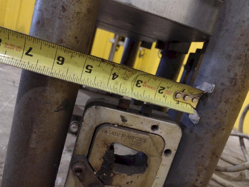 4-POST HYDRAULIC PRESS - ROLLFORMER CUTOFF PRESS: YOBRO #25563