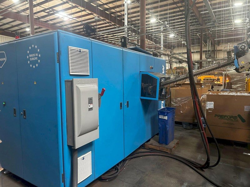 FlexBlow FB2-3 Stretch Blow Molding Machine – Comes with Approx $20,000 worth of New Spare Parts