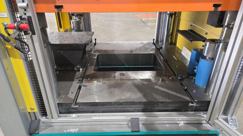 TOX PRESSOTECHNIK MAG 20 TON HYDRAULIC AIR PRESS, 2021