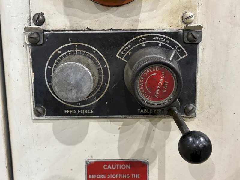 20" DOALL MODEL #2012-2H3 VERTICAL BANDSAW WITH POWER TABLE: STOCK #23564