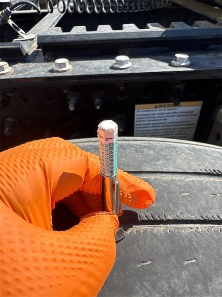 2023 Volvo VNL64T860 4V4NC9EJ5PN307510