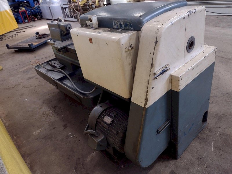 18&quot; X 30&quot; LODGE &amp; SHIPLEY ENGINE LATHE: STOCK #16198