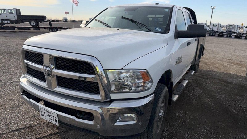 2018 Ram 2500 Crew Cab Utility Truck with Service Body – 4×4 Work Truck, Contractor Bed, Tool Compartments, Heavy-Duty Pickup