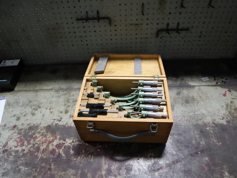 Micrometer Set In-Case 0"-8"- Auction Item
