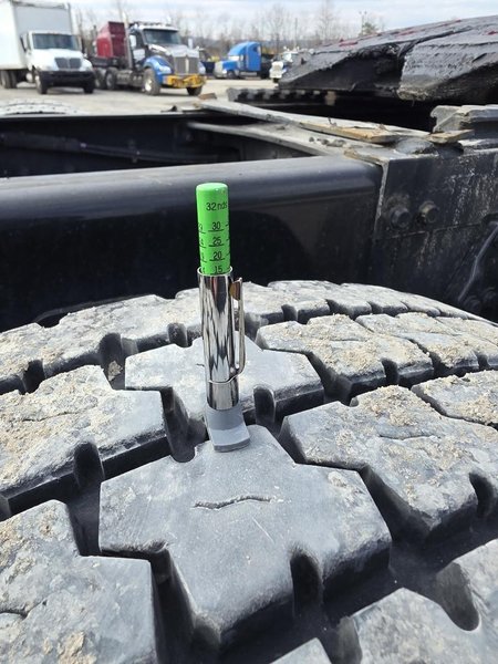 2022 Peterbilt 567 804181