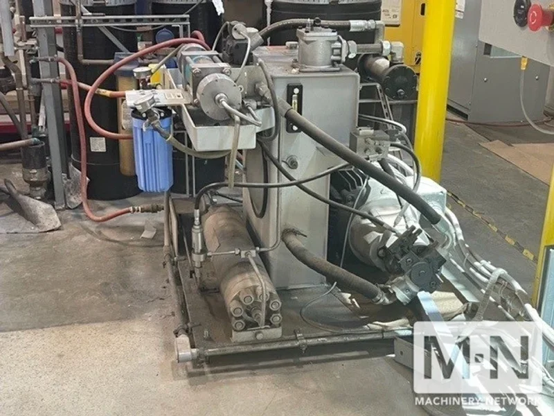 6&#039;5&quot;&#039; x 13&#039; Flow Mach 2 2040C Dynamic CNC Waterjet, 2012
