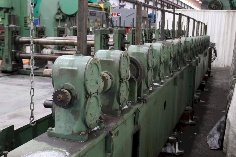 13 STANDS X 3&quot; X 44&quot; BRADBURY ROLLFORMER: STOCK #69558