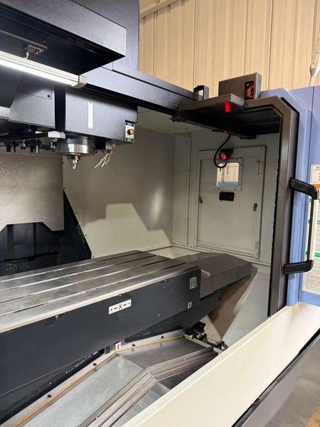 Doosan DNM-500II CNC Vertical Machining Center – TSC Mill