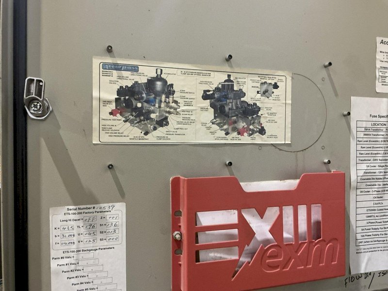 320 TON X 10' ACCURPRESS MODEL #732010 ADVANTAGE HYDRAULIC PRESS BRAKE, W/ ETS 3000 CONTROLS, NEW 2010: YOBRO #24910