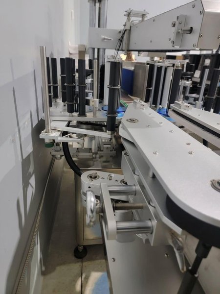 Jorestech OMICRON-2 Automatic Front and Back Labeler for Flat and Round Bottles, 2020