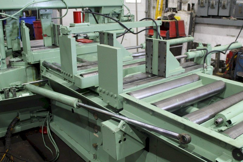 18" X 27" HYDMECH S-25A AUTO MITRE HORIZONTAL BANDSAW: STOCK #72194