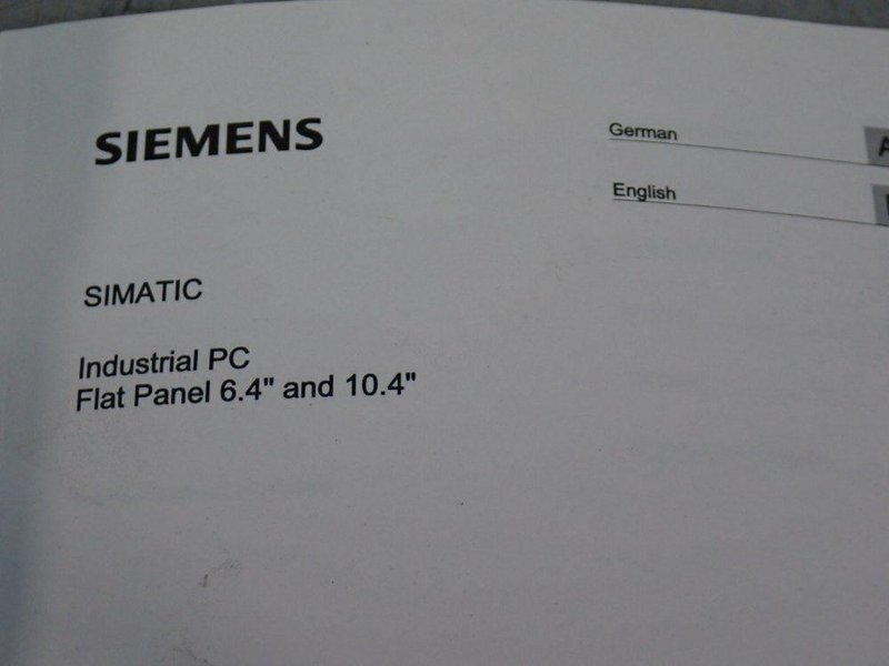 SIEMENS 1 A FLAT PANEL  -  6AV7461-7TA00-0AA1