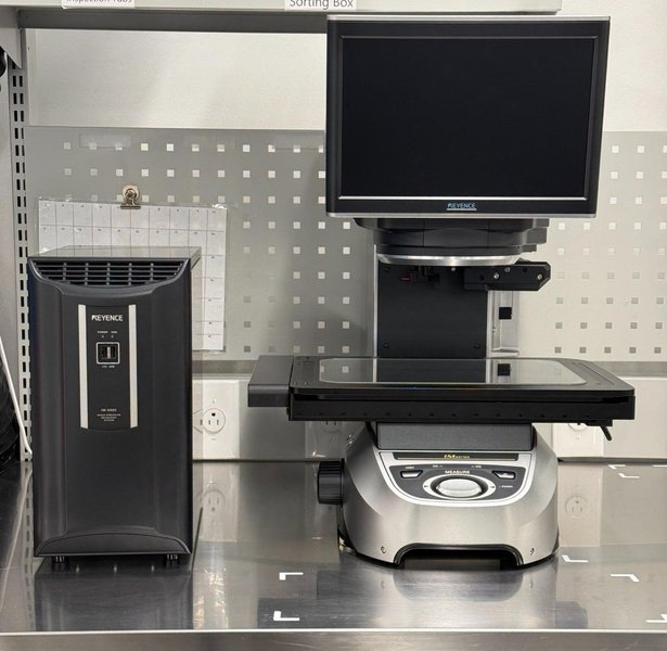 Keyence IM-8030 Image Dimension Measurement System, 2023