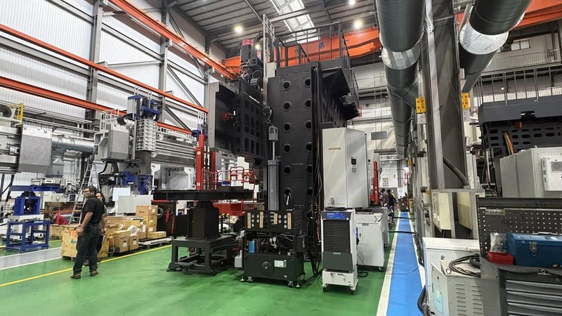 NEW Vision Wide VTM-3034, 2026 – High-Performance VTL, 118″ Chuck, 132″ Max Swing, Live Milling 75HP 2 Speed Gearbox 4000RPM, Fanuc 0i-TF Plus CNC Control with 15″LCD, 160 RPM, 60 HP x 2 (Dual Motor), R12+L30 Tools, CTS 290 PSI, Chip Conveyor. Installation/Ocean Freight/Tariffs/Surcharge All Included In Price.