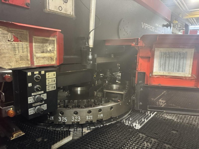 33 Ton Amada Vipros 358 King Turret Punch, 1998 – Fanuc Control