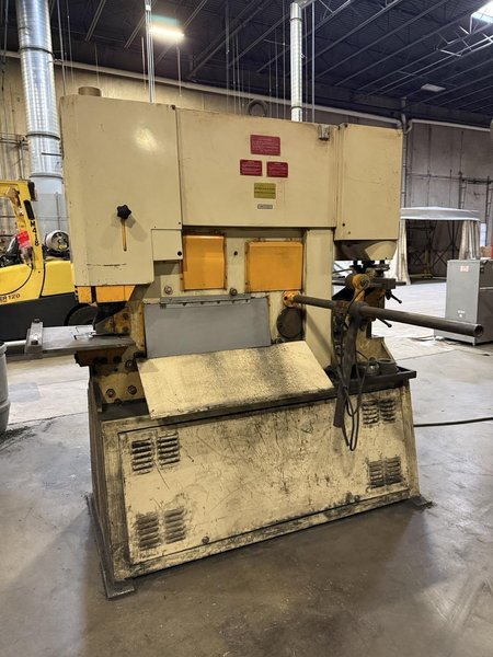 100 Ton Geka Hydracrop 100/A Hydraulic Ironworker- Variable Tooling Included